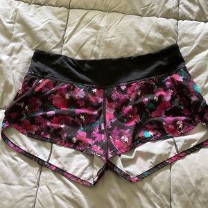 Lululemon Speed Up Low-Rise Short 2.5"